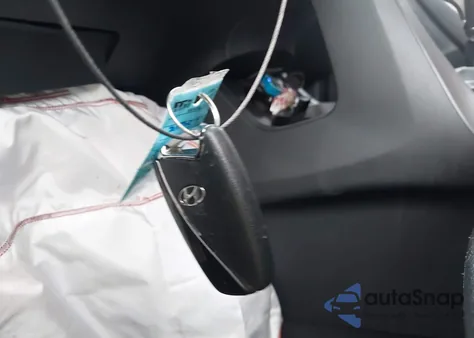 2014 Hyundai Santa Fe Sport 2.4L z USA, uszkodzony, nr VIN 5XYZU3LB5EG201355